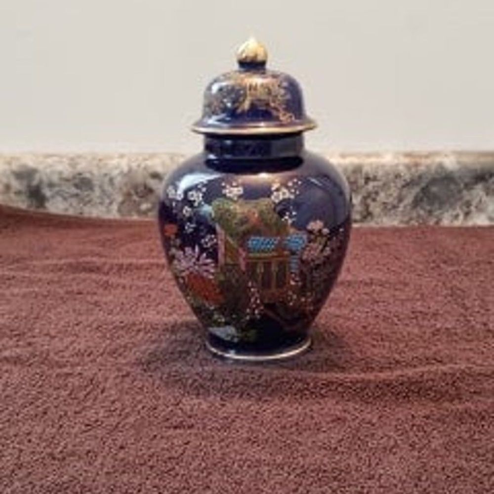 Beautiful Vintage Cobalt Blue Ginger Jar - Japan